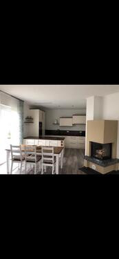 Foto - Modernes Bungalow-Mietshaus in erster Reihe am Bernsteinsee