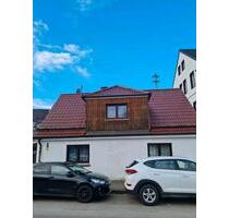 Von Einfamilienhaus kurze Zeit Erdgeschoss wohnung zum vermieten - Augsburg Oberhausen