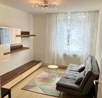 kleine 2-Zimmer, Whng.m.Balkon,ca. 50m²,voll möbliert,prov.frei, - München Am Riesenfeld