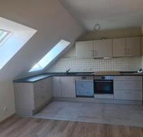 Dachgeschosswohnung mit Balkon, 4 Zimmer, neue EBK - Bessenbach Dachgeschosswohnung mit Balkon, 4 Zimmer, neue EBK - Bessenbach