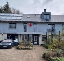 -Anfragestop-2.5 Zimmerwohnung 90qm mit Garten und Garagenplatz - Sieverstedt