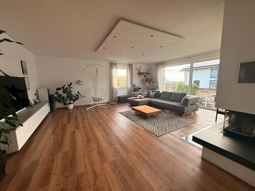 Foto - Einfamielenhaus mit separaten Eingang zum StudioKellerwohnung