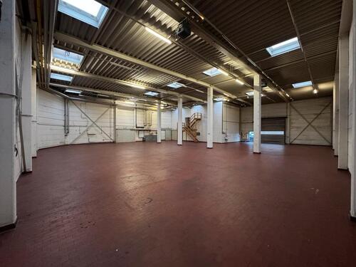 Foto - Lager - Halle - Werkstatt - Kfz. - LKW