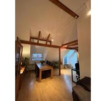 Helle Dachgeschosswohnung - 558,00&nbsp;EUR Kaltmiete, ca.&nbsp; 62,00&nbsp;m&sup2; in Remscheid (PLZ: 42859) Remscheid-Süd