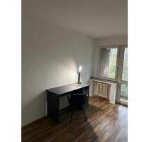 Helle 2-Zimmer Wohnung mit Balkon in Duisburg-Hamborn