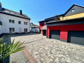 Foto - kernsaniertes Mehrfamilienhaus mit Burgblick & eigenem Bach