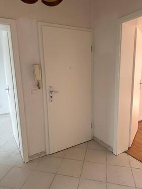 Foto - Helle 2,5-Zimmer-Wohnung in der 2. Etage