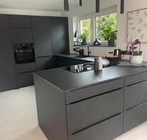 • Exklusive Neubau- Maisonette • Wohnen über zwei Etagen im Dorf - Kierspe