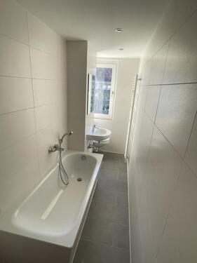 Foto - Sanierte 3-Raum-Wohnung mit Balkon in grüner Wohnanlage zu vermieten