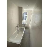 Sanierte 3-Raum-Wohnung mit Balkon in grüner Wohnanlage zu vermieten - Köthen (Anhalt)