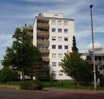 Geschmackvolle, sanierte 4-Zimmer-Wohnung mit Balkon und Einbaukh - Reutlingen Reutlingen (Kernstadt)