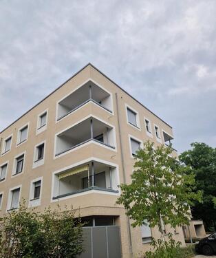 Foto - Modernes Wohnglück in Singen – 3-Zimmer-Wohnung Balkon(Bj.2020)