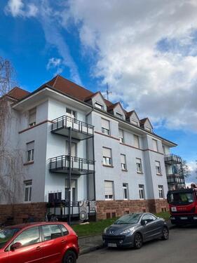Foto - Familienfreundliche 4-Zimmer-EG-Wohnung mit Balkon