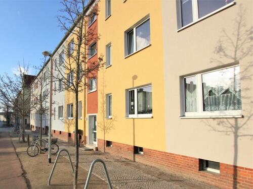 Foto - Wir sanieren für Sie! - 324,00&nbsp;EUR Kaltmiete, ca.&nbsp; 43,10&nbsp;m&sup2;