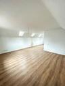 Foto - Lichtdurchflutete Dachgeschosswohnung frisch saniert. 50qm