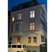 Dachgeschoß-Maisonettewohnung in top zentraler Lage mit Loggia - Mülheim an der Ruhr