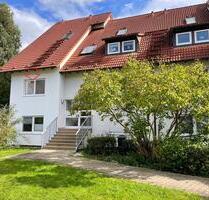 3-Raum im Obergeschoss mit Balkon | Zentral, ruhig, im Grünen - Limbach-Oberfrohna