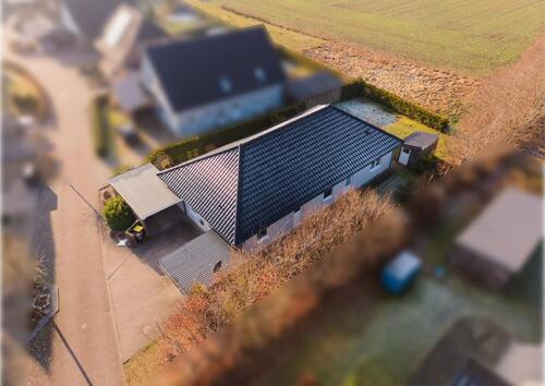 Foto - 5 Zimmer Mehrfamilienhaus, Wohnhaus zum Kaufen in Schuby