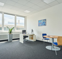 Direktvermietung: Büro im 1.OG, saniert & zentral mit Top-Ausstattung. - Markgröningen
