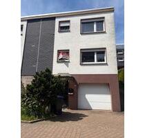 Top Lage! Doppelhaushälfte mit Garten, Garage & 5 Zimmern - Remscheid