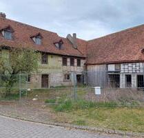 Denkmalgeschützter Dreseithof mit Gasthaus in Markt Nordheim