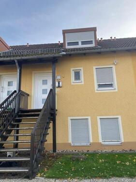 Foto - GEPFLEGTES REIHENMITTELHAUS IN RUHIGER WOHNANLAGE ZU VERMIETEN