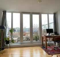 Dachgeschoss-Wohnung mit Balkon & Klimaanlage in Boxhagener Kiez - Berlin Friedrichshain-Kreuzberg