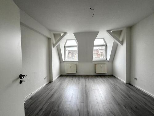 Foto - Frisch sanierte 2-Zimmer-Wohnung mit Badezimmer mit Dusche und Wanne in Stadtfeld