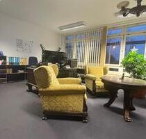 Büro voll möbliert in Bürogemeinschaft Dresden Klotzsche mit Küche, Besprechungsraum, Warmmiete