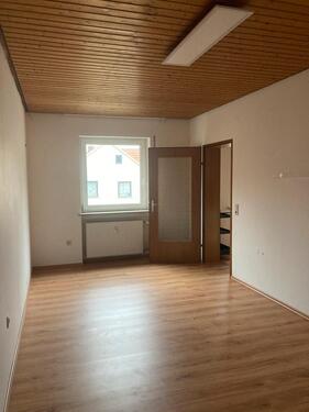 Foto - 1 Zimmer Wohnung - 185,00&nbsp;EUR Kaltmiete, ca.&nbsp; 32,00&nbsp;m&sup2;