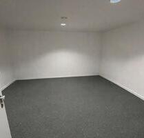 23m2 Keller Hobbyraum trocken Teppich in Arnstadt Zentrum