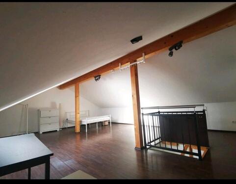 Foto - 1 Zimmer Dachgeschoßwohnung zur Miete in Offenbach am Main