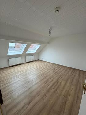 Foto - Frisch renoviert und bereit für den Einzug – 3-Zimmer-Wohnung
