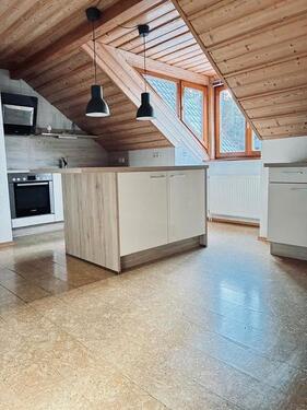 Foto - 3 Zimmer Dachgeschoßwohnung zur Miete in Deuerling