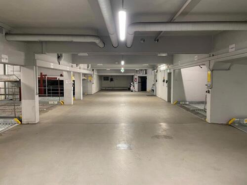 Foto - Tiefgaragenstellplatz München-Milbertshofen - Sofort verfügbar