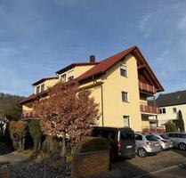 3 Zi.-OG m. Süd Balkon! sofort frei! EBK! sehr gepflegt ! Vollwärmeschutz Objekt! beste Wohnlage! - Großheubach