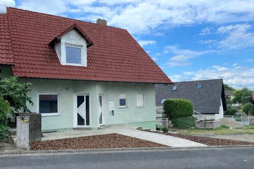 Foto - Gepflegte Doppelhaushälfte in Werneck zu vermieten