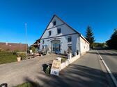Foto - Großes Wohnhaus mit 4WE+Gewerbe möglich +Hof + Garten Provifrei