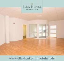 Im Erdgeschoss: Moderne 300 m² große Praxis-Bürofläche mit eigenem Eingang in zentraler Lage... - Halberstadt