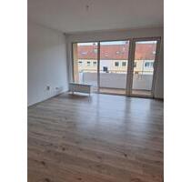 Schöne helle 3 ZKB Wohnung mit Einbauküche und Balkon - Göttingen