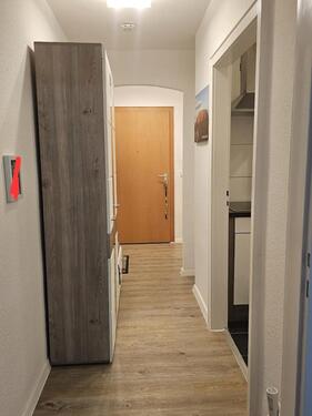 Foto - Renovierte 2-Zimmer-Wohnung mit Einbauküche (1.500EUR)***in ruhiger Wohngegend!!!