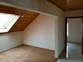 Foto - Dachgeschosswohnung - 900,00&nbsp;EUR Kaltmiete, ca.&nbsp; 100,00&nbsp;m&sup2;