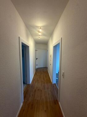 Foto - Frisch sanierte Wohnung - 850,00&nbsp;EUR Kaltmiete, ca.&nbsp; 81,00&nbsp;m&sup2;
