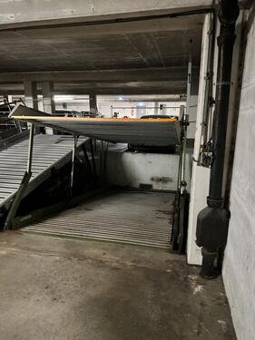 Foto - Tiefgaragenstellplatz zu vermieten