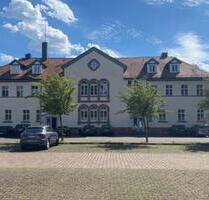 Mitten in Ziegenhain - Bürofläche mit Charme in historischer Schule - Schwalmstadt