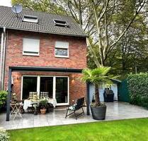 Großzügiges Reihenendhaus mit Garten und Garage in Gelsenkirchen Großzügiges Reihenendhaus mit Garten und Garage in Gelsenkirchen