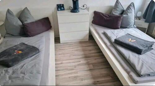 Foto - Ein Zimmer, Küche, Bad - 410,00&nbsp;EUR Kaltmiete, ca.&nbsp; 33,00&nbsp;m&sup2;