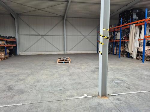 Foto - Lagerfläche 220 m2 mit einem Schwerlastregal