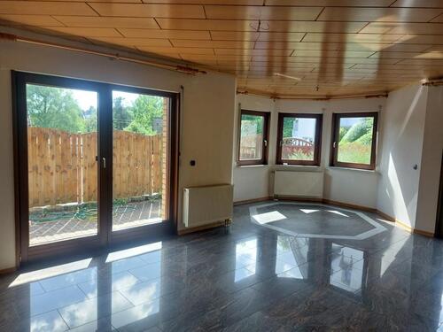 Foto - Biete eine schöne 4 Zimmer ET-Wohnung, EG, in Kreuztal-Eichen an.