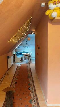 Foto - 2 12 Zimmer Wohnung ca. 90 qm unterm Dach Renovierungsbedarf